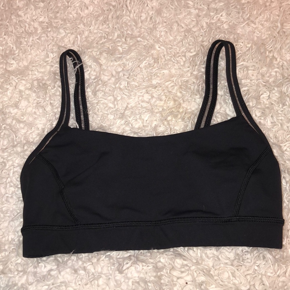 Black LULULEMON sports bra